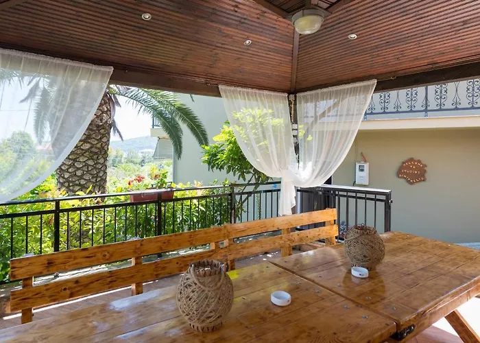 Dimitreli Venetia Otel Koinira